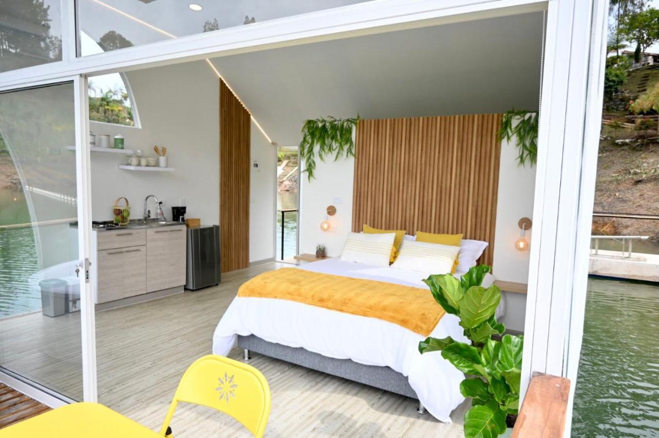 Casa Flotante La Trinidad Hotel Guatapé Екстериор снимка