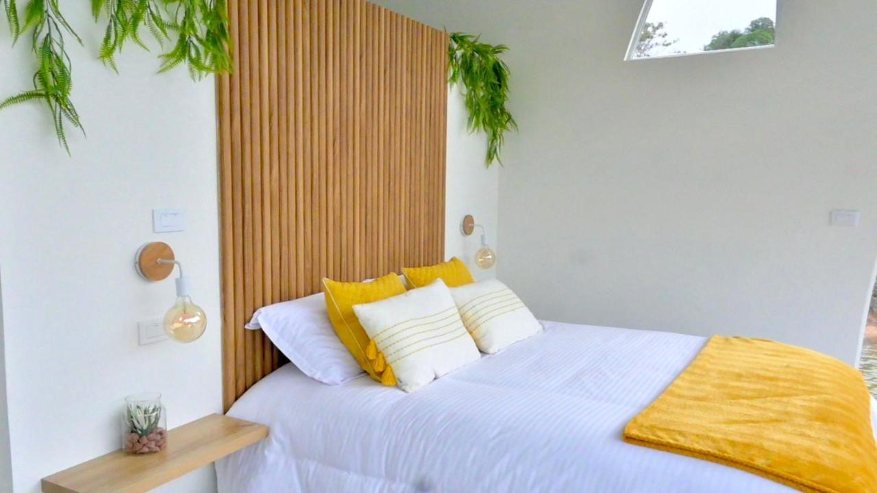 Casa Flotante La Trinidad Hotel Guatapé Екстериор снимка