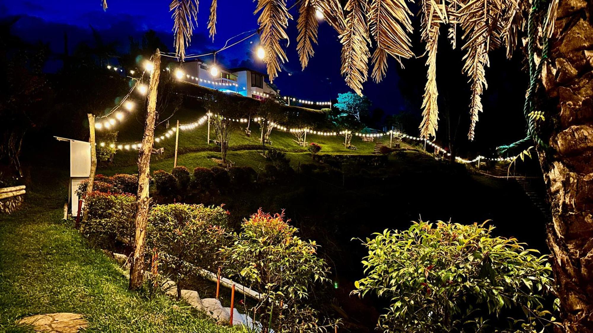Casa Flotante La Trinidad Hotel Guatapé Екстериор снимка