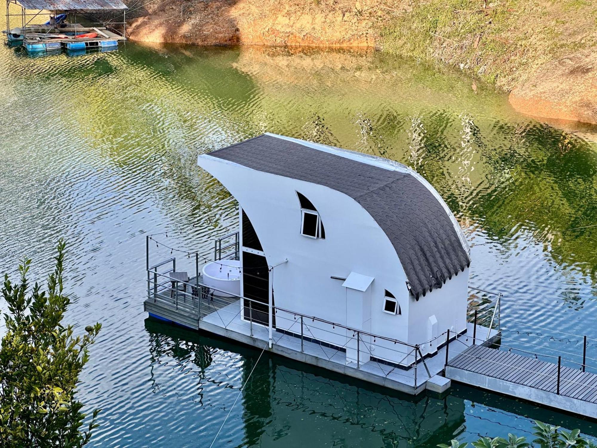 Casa Flotante La Trinidad Hotel Guatapé Екстериор снимка