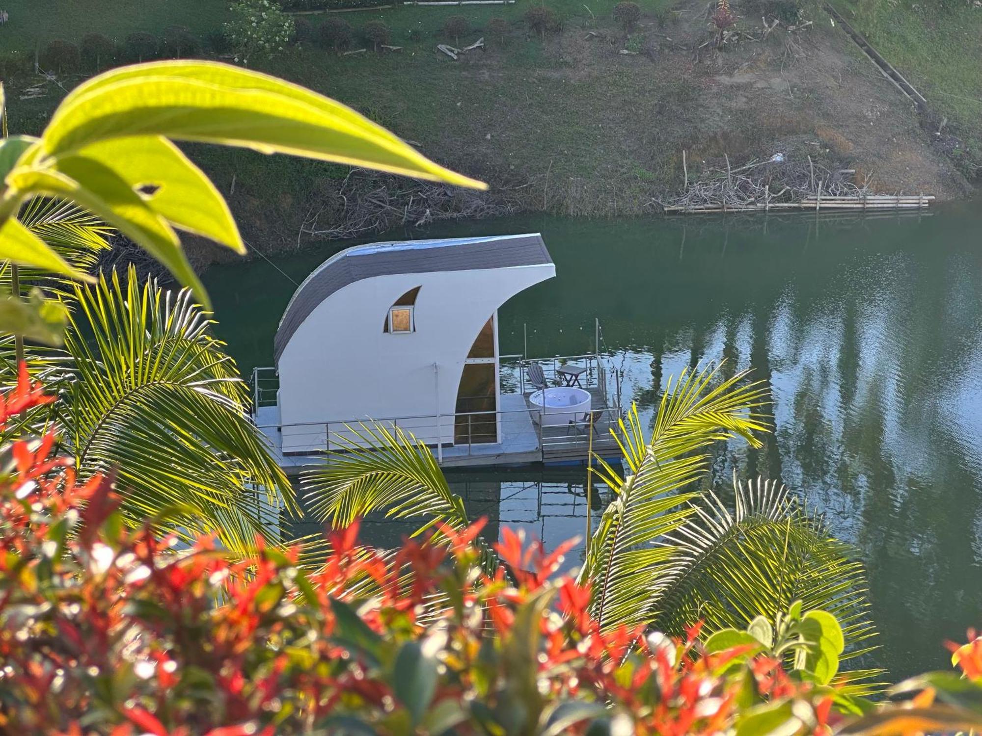 Casa Flotante La Trinidad Hotel Guatapé Екстериор снимка